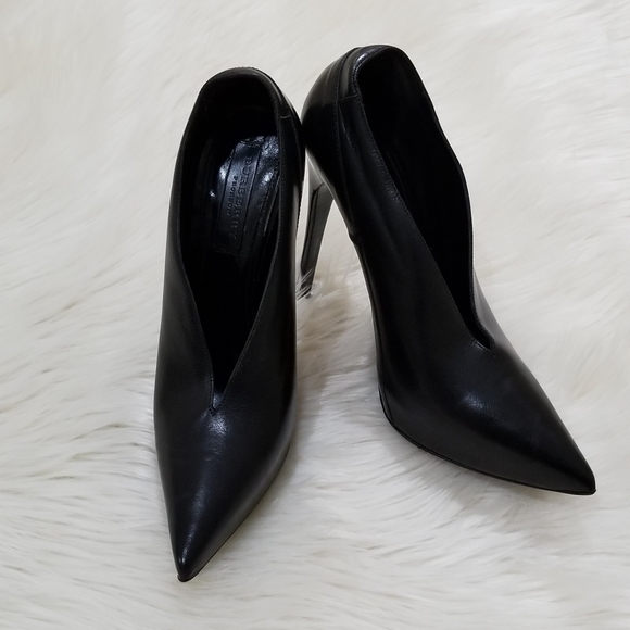 Rare burberry heels - Picture 4 of 10